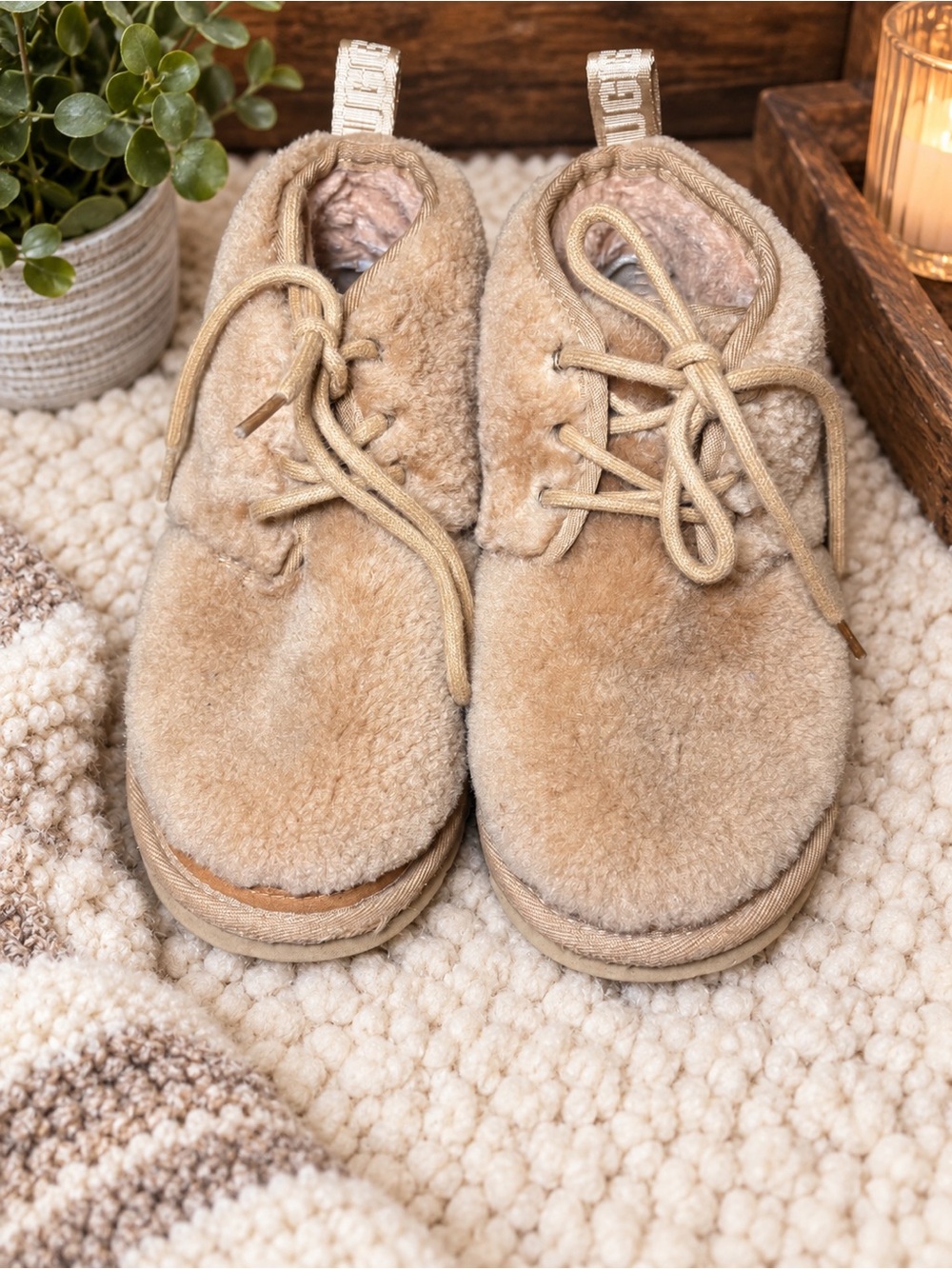 UGG Neumel Cozy Chestnut Sheepskin Chukka Boots Women 6 Après Ski